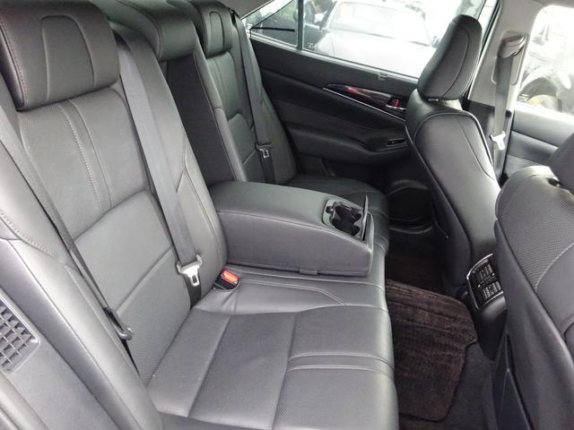 クラウンハイブリッド アスリートＧ　レザーシート　純正ナビ　フルセグＴＶ　バックカメラ　ドライブレコーダー　ＥＴＣ　Ｂｌｕｅｔｏｏｔｈ　ＤＩＳＣ　ＵＳＢ　クルーズコントロール　メモリー付きパワーシート　オートライト　オートハイビーム（44枚目）