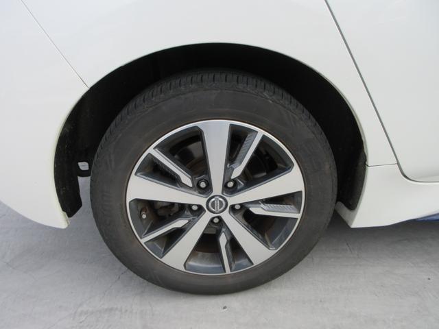 リーフ e+ X プロパイロット 純正ナビ フルセグTV 全周囲カメラ ドラレコ ETC シートヒーター ステアリングヒーター LEDヘッドライト 純正16インチAW インテリジェントキー 急速充電 充電ケーブル(11枚目)