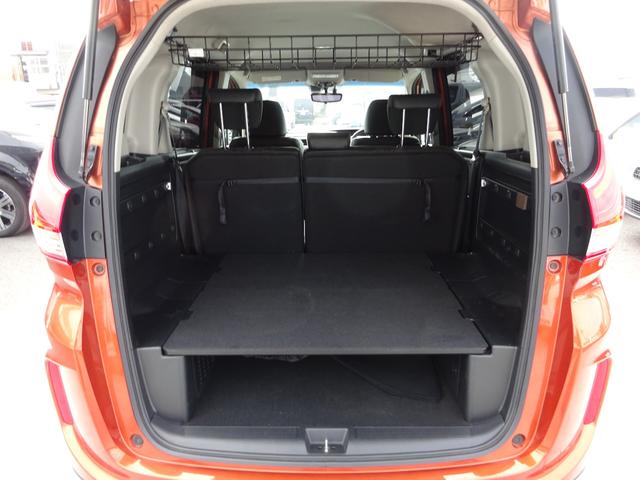 フリード＋ハイブリッド ハイブリッド・クロスターホンダセンシング　４ＷＤ　ホンダセンシング　ルーフボックス　純正９インチナビ　フルセグＴＶ　両側パワースライドドア　バックカメラ　ドライブレコーダー　ＥＴＣ　Ｂｌｕｅｔｏｏｔｈ　ＤＩＳＣ　ＵＳＢ（15枚目）