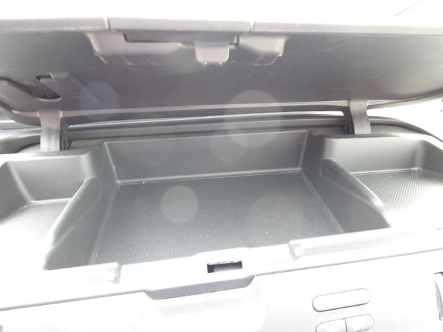 フリード＋ハイブリッド ハイブリッド・クロスターホンダセンシング　４ＷＤ　ホンダセンシング　ルーフボックス　純正９インチナビ　フルセグＴＶ　両側パワースライドドア　バックカメラ　ドライブレコーダー　ＥＴＣ　Ｂｌｕｅｔｏｏｔｈ　ＤＩＳＣ　ＵＳＢ（23枚目）