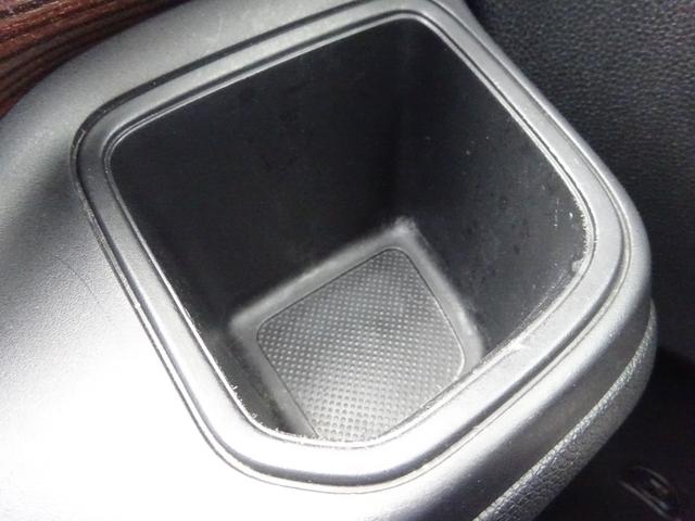 フリード＋ハイブリッド ハイブリッド・クロスターホンダセンシング　４ＷＤ　ホンダセンシング　ルーフボックス　純正９インチナビ　フルセグＴＶ　両側パワースライドドア　バックカメラ　ドライブレコーダー　ＥＴＣ　Ｂｌｕｅｔｏｏｔｈ　ＤＩＳＣ　ＵＳＢ（24枚目）