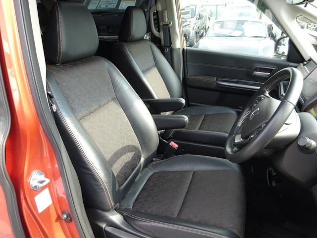 フリード＋ハイブリッド ハイブリッド・クロスターホンダセンシング　４ＷＤ　ホンダセンシング　ルーフボックス　純正９インチナビ　フルセグＴＶ　両側パワースライドドア　バックカメラ　ドライブレコーダー　ＥＴＣ　Ｂｌｕｅｔｏｏｔｈ　ＤＩＳＣ　ＵＳＢ（42枚目）