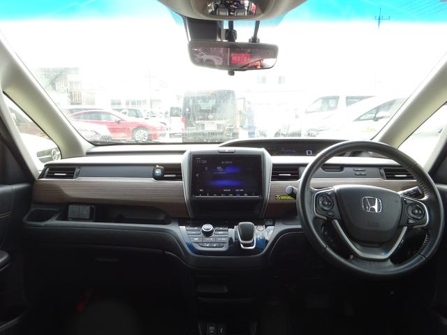 フリード＋ハイブリッド ハイブリッド・クロスターホンダセンシング　４ＷＤ　ホンダセンシング　ルーフボックス　純正９インチナビ　フルセグＴＶ　両側パワースライドドア　バックカメラ　ドライブレコーダー　ＥＴＣ　Ｂｌｕｅｔｏｏｔｈ　ＤＩＳＣ　ＵＳＢ（45枚目）