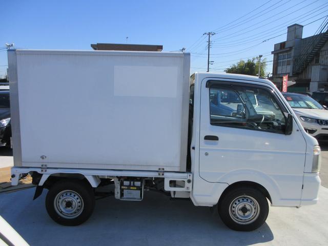 キャリイトラック 　冷凍冷蔵車　－５℃設定　サーモキング製　スライドドア　木製スノコ　５ＭＴ車　キーレスエントリー（22枚目）