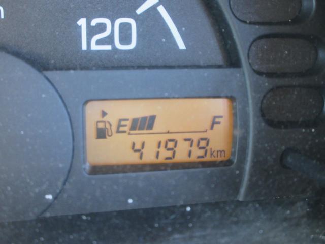 キャリイトラック 　冷凍冷蔵車　－５℃設定　サーモキング製　スライドドア　木製スノコ　５ＭＴ車　キーレスエントリー（29枚目）