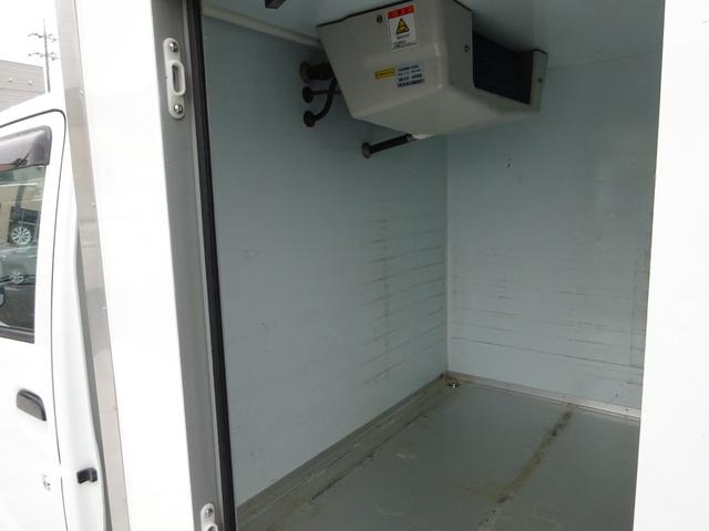 キャリイトラック 　４ＷＤ　冷蔵冷凍車　－５度設定　サーモキング製　スライドドア　オートライト　運転席助手席エアバック（13枚目）