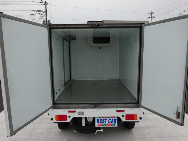 キャリイトラック 　４ＷＤ　冷蔵冷凍車　－５度設定　サーモキング製　スライドドア　オートライト　運転席助手席エアバック（17枚目）