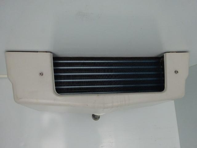 キャリイトラック 　４ＷＤ　冷蔵冷凍車　－５度設定　サーモキング製　スライドドア　オートライト　運転席助手席エアバック（18枚目）