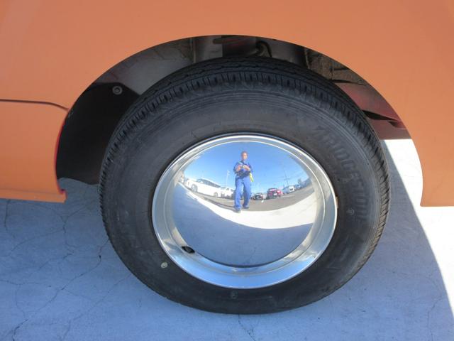 ハイゼットトラック 　移動販売車　キッチンカー　ピザ屋仕様　助手席側販売窓　レンガ調ボディ　ピザ窯　換気扇　シンク　電源コンセント　ＥＴＣ　５ＭＴ車（11枚目）