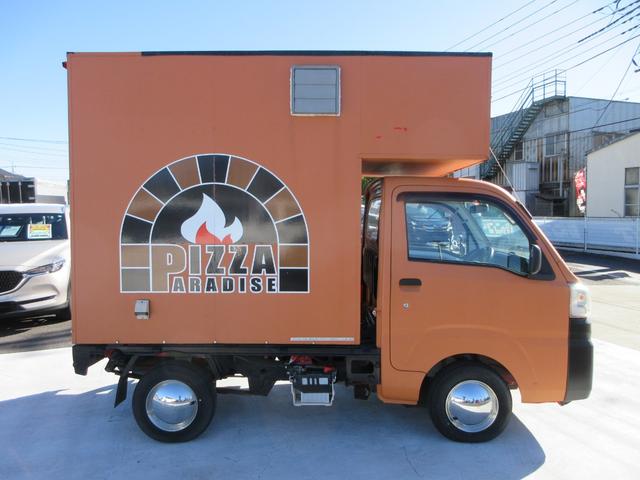 ハイゼットトラック 　移動販売車　キッチンカー　ピザ屋仕様　助手席側販売窓　レンガ調ボディ　ピザ窯　換気扇　シンク　電源コンセント　ＥＴＣ　５ＭＴ車（12枚目）