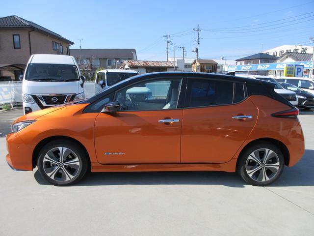 リーフ ｅ＋　Ｇ　プロパイロット　純正９インチナビ　フルセグＴＶ　全周囲カメラ　ＢＯＳＥサウンド　ドラレコ　ＥＴＣ　ハーフレザーシート　シートヒーター　ステアリングヒーター　ＬＥＤヘッドライト　急速充電　充電ケーブル（11枚目）