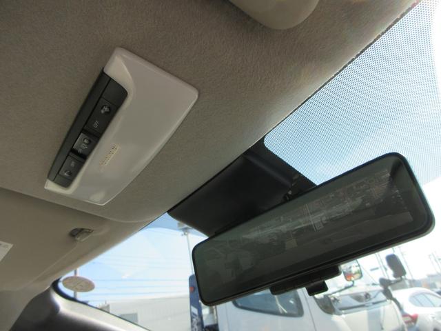 リーフ ｅ＋　Ｇ　プロパイロット　純正９インチナビ　フルセグＴＶ　全周囲カメラ　ＢＯＳＥサウンド　ドラレコ　ＥＴＣ　ハーフレザーシート　シートヒーター　ステアリングヒーター　ＬＥＤヘッドライト　急速充電　充電ケーブル（25枚目）