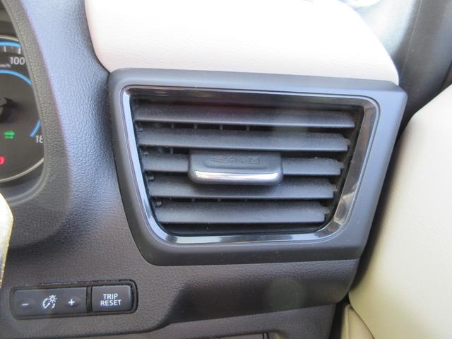 リーフ ｅ＋　Ｇ　プロパイロット　純正９インチナビ　フルセグＴＶ　全周囲カメラ　ＢＯＳＥサウンド　ドラレコ　ＥＴＣ　ハーフレザーシート　シートヒーター　ステアリングヒーター　ＬＥＤヘッドライト　急速充電　充電ケーブル（28枚目）