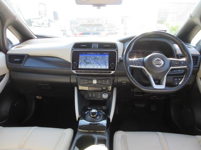 リーフ ｅ＋　Ｇ　プロパイロット　純正９インチナビ　フルセグＴＶ　全周囲カメラ　ＢＯＳＥサウンド　ドラレコ　ＥＴＣ　ハーフレザーシート　シートヒーター　ステアリングヒーター　ＬＥＤヘッドライト　急速充電　充電ケーブル（43枚目）