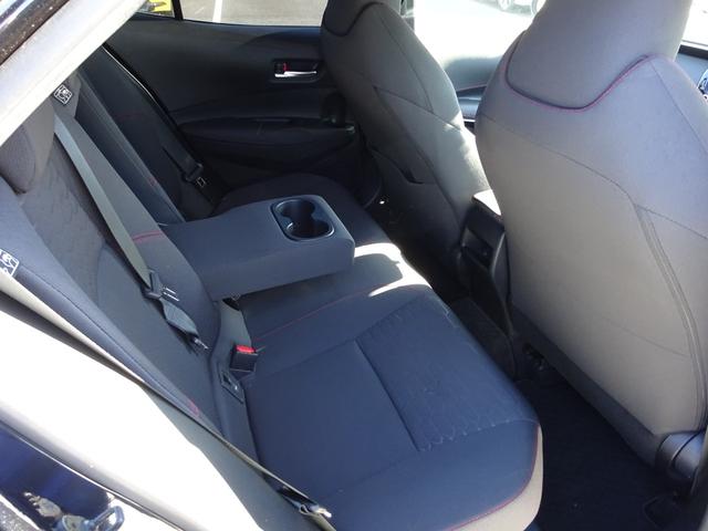 カローラスポーツ ハイブリッドＧ　Ｚ　トヨタセーフティセンス　純正９インチナビ　フルセグＴＶ　バックカメラ　ＥＴＣ２．０　Ｂｌｕｅｔｏｏｔｈ　ＤＩＳＣ　ＵＳＢ　アダクティブクルーズコントロール　ブラインドスポットモニター（41枚目）