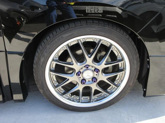 ヴォクシー ハイブリッドZS 煌 モデリスタエアロ アルパインナビ フルセグTV 後席フリップダウンモニター バックカメラ 両側パワースライドドア ドライブレコーダー ETC シートヒーター 社外マフラー 社外テールランプ(12枚目)