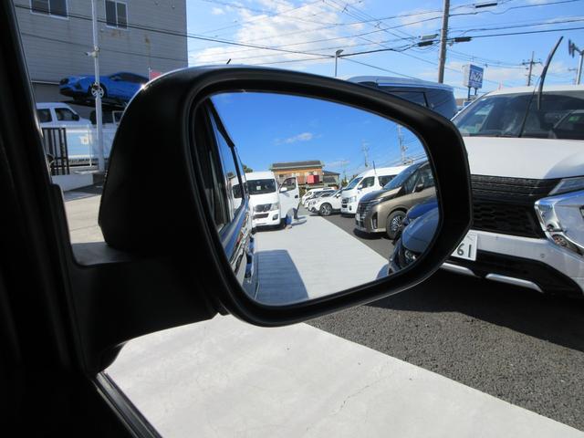 ヴォクシー ハイブリッドZS 煌 モデリスタエアロ アルパインナビ フルセグTV 後席フリップダウンモニター バックカメラ 両側パワースライドドア ドライブレコーダー ETC シートヒーター 社外マフラー 社外テールランプ(20枚目)