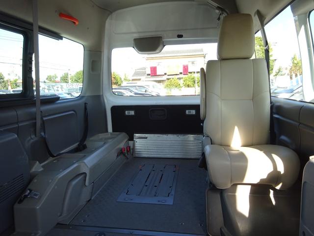 ＮＶ３５０キャラバンバン 　チェアキャブ１０人乗り　純正ナビ　フルセグＴＶ　バックカメラ　ドライブレコーダー　Ｂｌｕｅｔｏｏｔｈ　ＣＤ　ＵＳＢ　電動スロープ　リアリフト　電動固定装置　電動格納ミラー　キーレスエントリー（46枚目）