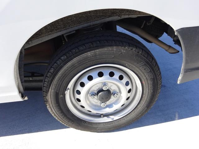 ハイゼットカーゴ DX ドライブレコーダー ワンオーナー レーンキープアシスト オートライト オートハイビーム フロアマット ドアバイザー キーレスエントリー 運転席&助手席エアバック 衝突被害軽減ブレーキ(11枚目)