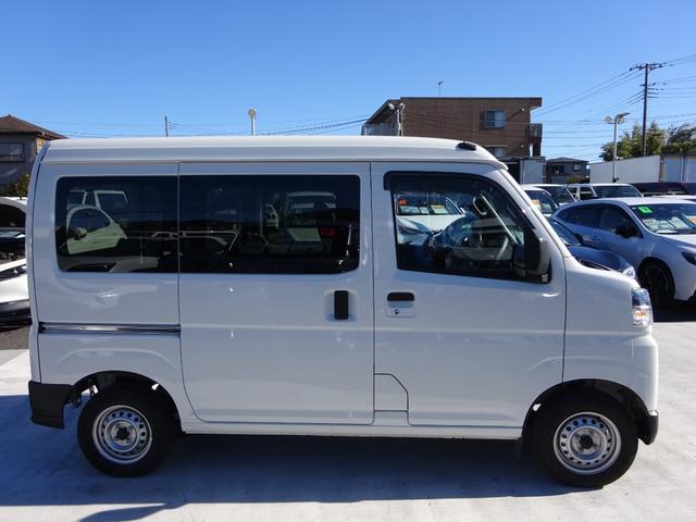 ハイゼットカーゴ DX ドライブレコーダー ワンオーナー レーンキープアシスト オートライト オートハイビーム フロアマット ドアバイザー キーレスエントリー 運転席&助手席エアバック 衝突被害軽減ブレーキ(16枚目)