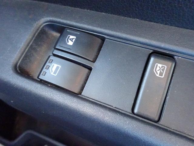 ハイゼットカーゴ DX ドライブレコーダー ワンオーナー レーンキープアシスト オートライト オートハイビーム フロアマット ドアバイザー キーレスエントリー 運転席&助手席エアバック 衝突被害軽減ブレーキ(25枚目)