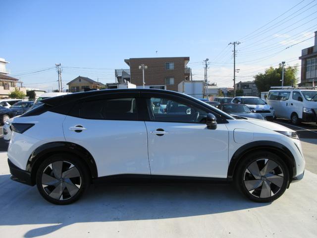 アリア Ｂ９　ｅ－４ＯＲＣＥ　リミテッド　４ＷＤ　プロパイロット　サンルーフ　レザーシート　純正１２．３インチナビ　フルセグＴＶ　全周囲カメラ　ＢＯＳＥサウンド　パワーバックドア　ドラレコ　ＥＴＣ　シートヒーター　パワーシート　充電ケーブル（13枚目）