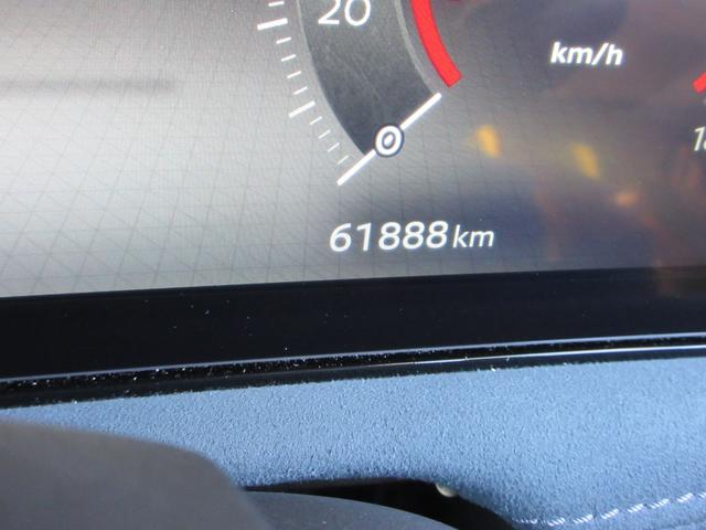 アリア Ｂ９　ｅ－４ＯＲＣＥ　リミテッド　４ＷＤ　プロパイロット　サンルーフ　レザーシート　純正１２．３インチナビ　フルセグＴＶ　全周囲カメラ　ＢＯＳＥサウンド　パワーバックドア　ドラレコ　ＥＴＣ　シートヒーター　パワーシート　充電ケーブル（25枚目）