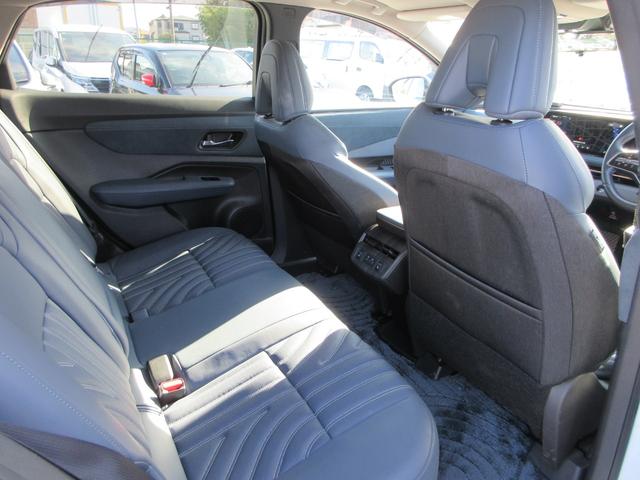 アリア Ｂ９　ｅ－４ＯＲＣＥ　リミテッド　４ＷＤ　プロパイロット　サンルーフ　レザーシート　純正１２．３インチナビ　フルセグＴＶ　全周囲カメラ　ＢＯＳＥサウンド　パワーバックドア　ドラレコ　ＥＴＣ　シートヒーター　パワーシート　充電ケーブル（57枚目）