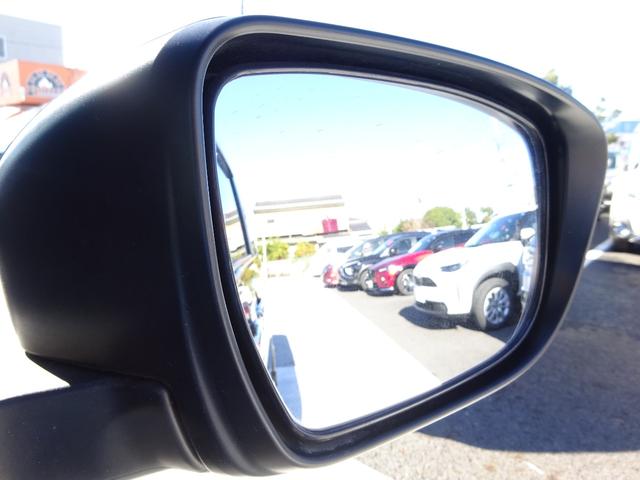 セレナ e-パワー ハイウェイスターV プロパイロット BUSOUエアロ 純正10インチナビ フルセグTV 後席フリップダウンモニター 両側パワースライドドア アラウンドビューモニター ドライブレコーダー ETC Blu-ray(28枚目)