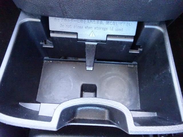 セレナ e-パワー ハイウェイスターV プロパイロット BUSOUエアロ 純正10インチナビ フルセグTV 後席フリップダウンモニター 両側パワースライドドア アラウンドビューモニター ドライブレコーダー ETC Blu-ray(40枚目)