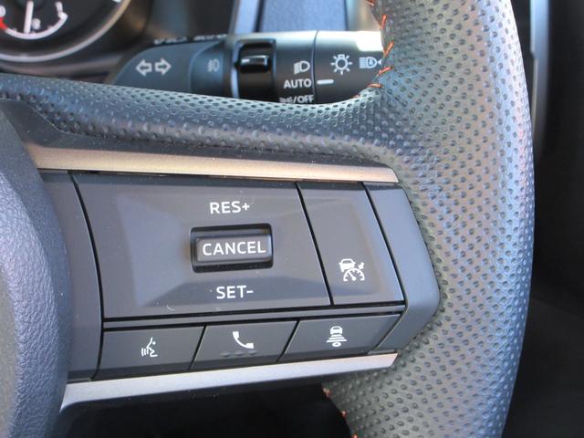 トライトン GSR 4WD レザーシート 純正9インチナビ フルセグTV 全周囲カメラ レーダークルーズコントロール ETC ブラインドスポットモニター シートヒーター ステアリングヒーター パワーシート 社外バグガード(24枚目)