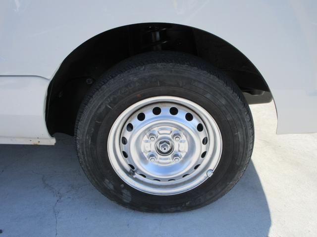 ハイゼットトラック 冷蔵冷凍車 4WD 5速MT デンソー冷凍機 -22℃設定 非常ブザー 庫内灯 スライドドア 運転席エアバック エアコン パワステ オーディオレス(12枚目)