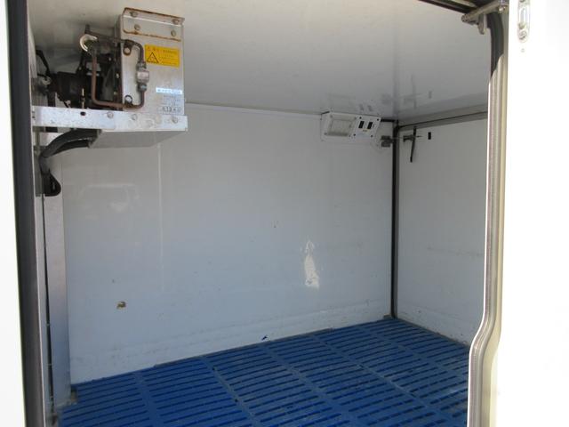 ハイゼットトラック 冷蔵冷凍車 4WD 5速MT デンソー冷凍機 -22℃設定 非常ブザー 庫内灯 スライドドア 運転席エアバック エアコン パワステ オーディオレス(23枚目)