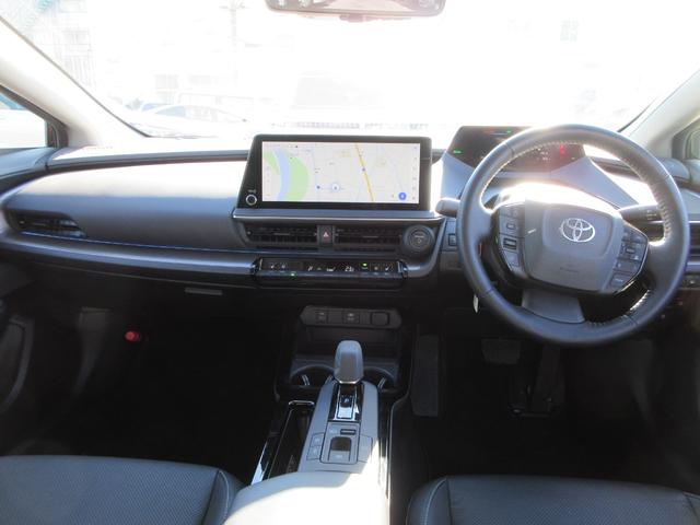 プリウス Ｚ　モデリスタエアロ　サンルーフ　レザーシート　純正１２．３インチナビフルセグＴＶ　全周囲カメラ　パワーバックドア　レーダークルーズコントロール　ＥＴＣ　シートヒーター　パワーシート　ステアリングヒーター（50枚目）