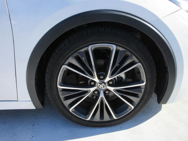 プリウス X 純正8インチマルチメディア フルセグTV バックカメラ レーダークルコン ドラレコ ETC クリアランスソナー LEDヘッドライト ブラインドスポットモニター 1500W給電 純正19インチAW(12枚目)