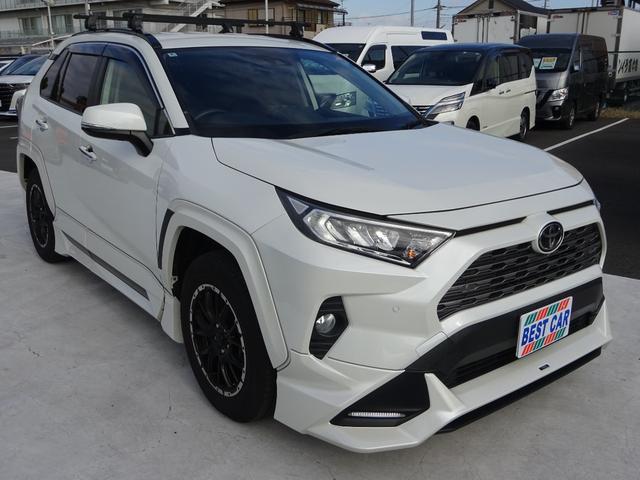 ＲＡＶ４ Ｇ　４ＷＤ　ＴＲＤエアロ　トヨタセーフティセンス　レザーシート　ストラーダフローティングナビ　フルセグＴＶ　パワーバックドア　バックカメラ　ＥＴＣ　アダプティブクルーズコントロール（7枚目）