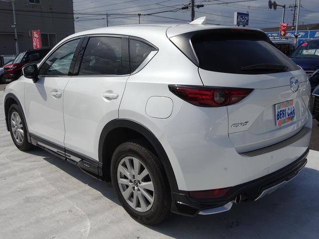 ＣＸ－５ ＸＤ　Ｌパッケージ　４ＷＤ　本革シート　純正８．８インチナビ　フルセグＴＶ　バックカメラ　パワーバックドア　ＢＯＳＥサウンド　レーダークルコン　パドルシフト　ドラレコ　シートヒーター　パワーシート　ＬＥＤヘッドライト（17枚目）