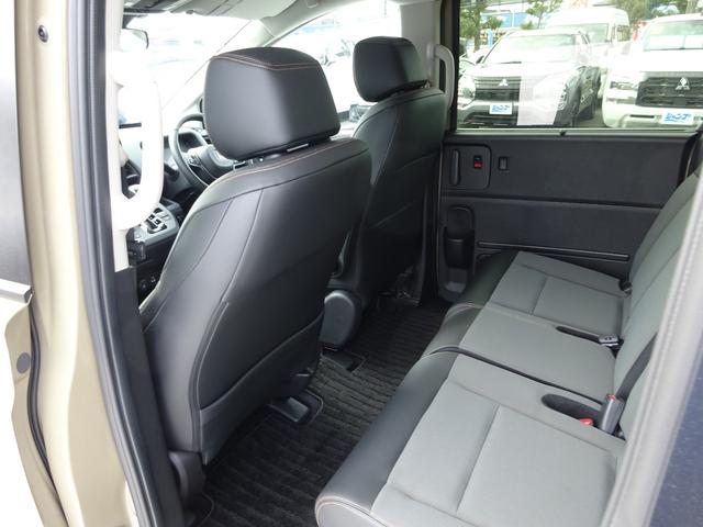 フリード ｅ：ＨＥＶクロスター　ホンダセンシング　純正１１．４インチナビ　フルセグＴＶ　両側パワースライドドア　バックカメラ　ドライブレコーダー　ＥＴＣ　Ｂｌｕｅｔｏｏｔｈ　ＵＳＢ　アダプティブクルーズコントロール（44枚目）