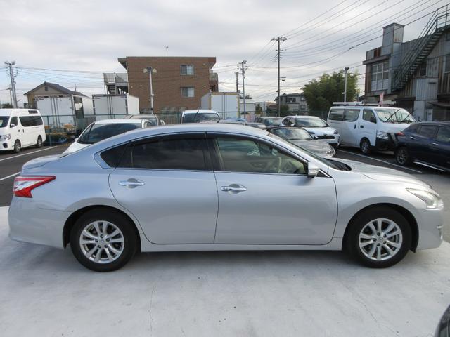 ティアナ ＸＬ　ナビＡＶＭパッケージ　純正ナビ　フルセグＴＶ　全周囲カメラ　クルーズコントロール　ドラレコ　ＥＴＣ　パワーシート　エマージェンシーブレーキ　プッシュスタート　ＨＩＤヘッドランプ　純正１６インチＡＷ　インテリジェントキー（13枚目）