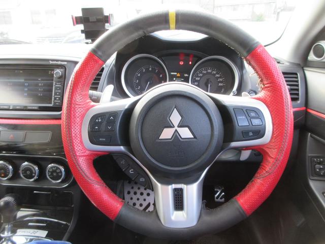 ランサー ＧＳＲプレミアムエボリューションＸ　４ＷＤ　革レカロセミバケットシート　大型リアスポイラー　純正ナビフルセグＴＶ　バックカメラ　ロックフォードプレミアムサウンド　シートヒーター　クルーズコントロール　ドラレコ　ＥＴＣ　社外１８インチＡＷ（21枚目）