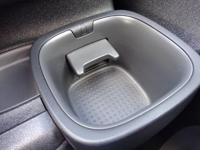 シエンタ Ｇ　純正８インチマルチメディア　フルセグＴＶ　両側パワースライドドア　アラウンドビューモニター　ＥＴＣ２．０　Ｂｌｕｅｔｏｏｔｈ　ＵＳＢ　アダプティブクルーズコントロール　レーンキープアシスト（22枚目）