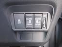 ｅ：ＨＥＶクロスター　ホンダセンシング　純正９インチナビ　フルセグＴＶ　バックカメラ　両側パワースライドドア　アダプティブクルーズコントロール　前後ドライブレコーダー　ＥＴＣ　シートヒーター　ブラインドスポットモニター（32枚目）