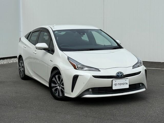 プリウス Ａ　ＡＣ１００Ｖ　衝突軽減ブレーキシステム　Ｂモニタ　記録簿有　ＬＥＤヘッド　クルーズコントロール　セキュリティー　スマートキー　パワーステアリング　Ｐシート　ドライブレコーダー　ＥＴＣ　アルミホイル（2枚目）