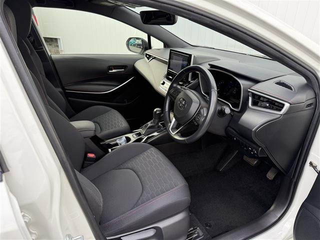 カローラスポーツ ハイブリッドG Z サイドエアバック 前後誤発進抑制 盗難防止 スマートキーシステム Bモニ オートクルーズ LEDライト 1オーナー車 エアバック オートエアコン 地デジ ナビTV AW デュアルエアバッグ 整備記録簿(6枚目)