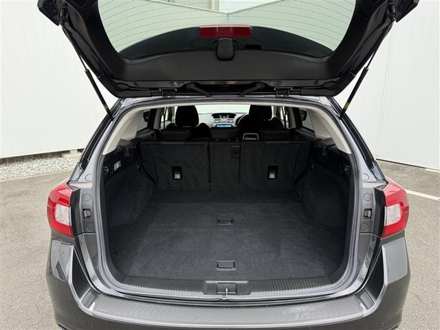 レヴォーグ １．６ＧＴ－Ｓアイサイト　後カメラ　ＥＴＣ装備　Ｐシート　横滑防止装置　軽減ブレーキ　アクセスキー　地デジＴＶ　フルオートエアコン　ナビＴＶ　イモビライザー　パワーウィンドウ　アルミ　クルーズコントロール　４ＷＤ　エアバッグ（17枚目）