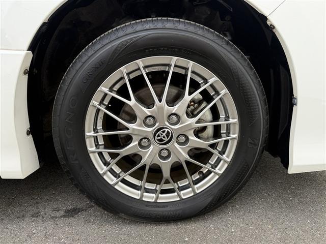 ノア ハイブリッドSi ダブルバイビーII Bカメラ 横滑り防止装置 記録簿有 LED 地デジ 1オーナー オートクルーズ DVD再生可 メモリナビ エアバッグ ETC ナビ&TV 3列シート ABS アルミホイール スマートキ キーレス(22枚目)