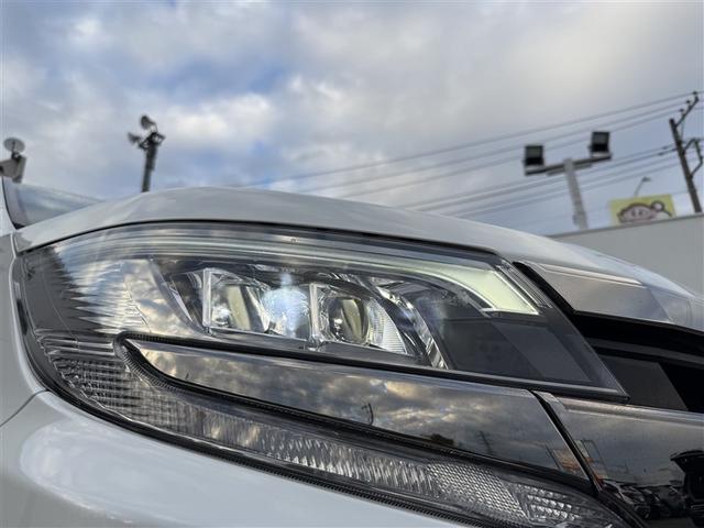 ノア ハイブリッドSi ダブルバイビーII Bカメラ 横滑り防止装置 記録簿有 LED 地デジ 1オーナー オートクルーズ DVD再生可 メモリナビ エアバッグ ETC ナビ&TV 3列シート ABS アルミホイール スマートキ キーレス(25枚目)