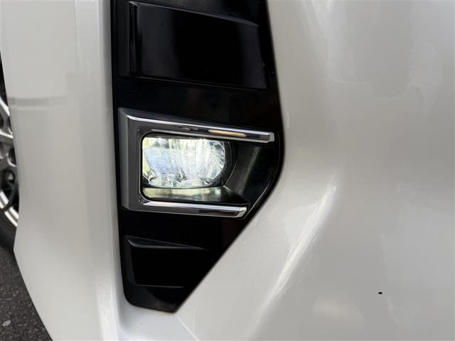 ノア ハイブリッドSi ダブルバイビーII Bカメラ 横滑り防止装置 記録簿有 LED 地デジ 1オーナー オートクルーズ DVD再生可 メモリナビ エアバッグ ETC ナビ&TV 3列シート ABS アルミホイール スマートキ キーレス(26枚目)