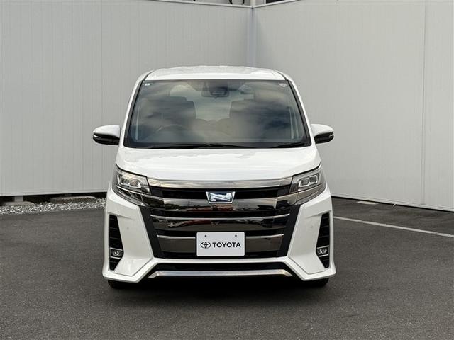 ノア ハイブリッドSi ダブルバイビーII Bカメラ 横滑り防止装置 記録簿有 LED 地デジ 1オーナー オートクルーズ DVD再生可 メモリナビ エアバッグ ETC ナビ&TV 3列シート ABS アルミホイール スマートキ キーレス(28枚目)