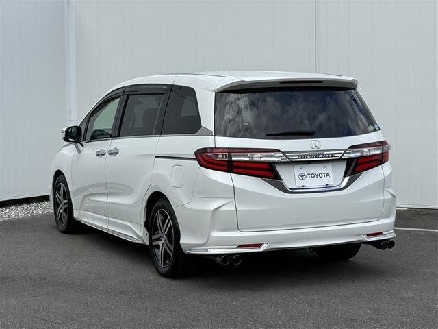 オデッセイ アブソルート・２０ｔｈアニバーサリー　アルミ　キーレスエントリー　衝突軽減Ｂ　ＬＥＤヘッドランプ　パワーウィンド　オートクルーズコントロール　３列シート　リアカメラ　スマートキー　カーテンエアバック　フルオートエアコン　ナビＴＶ　ＶＳＣ（4枚目）